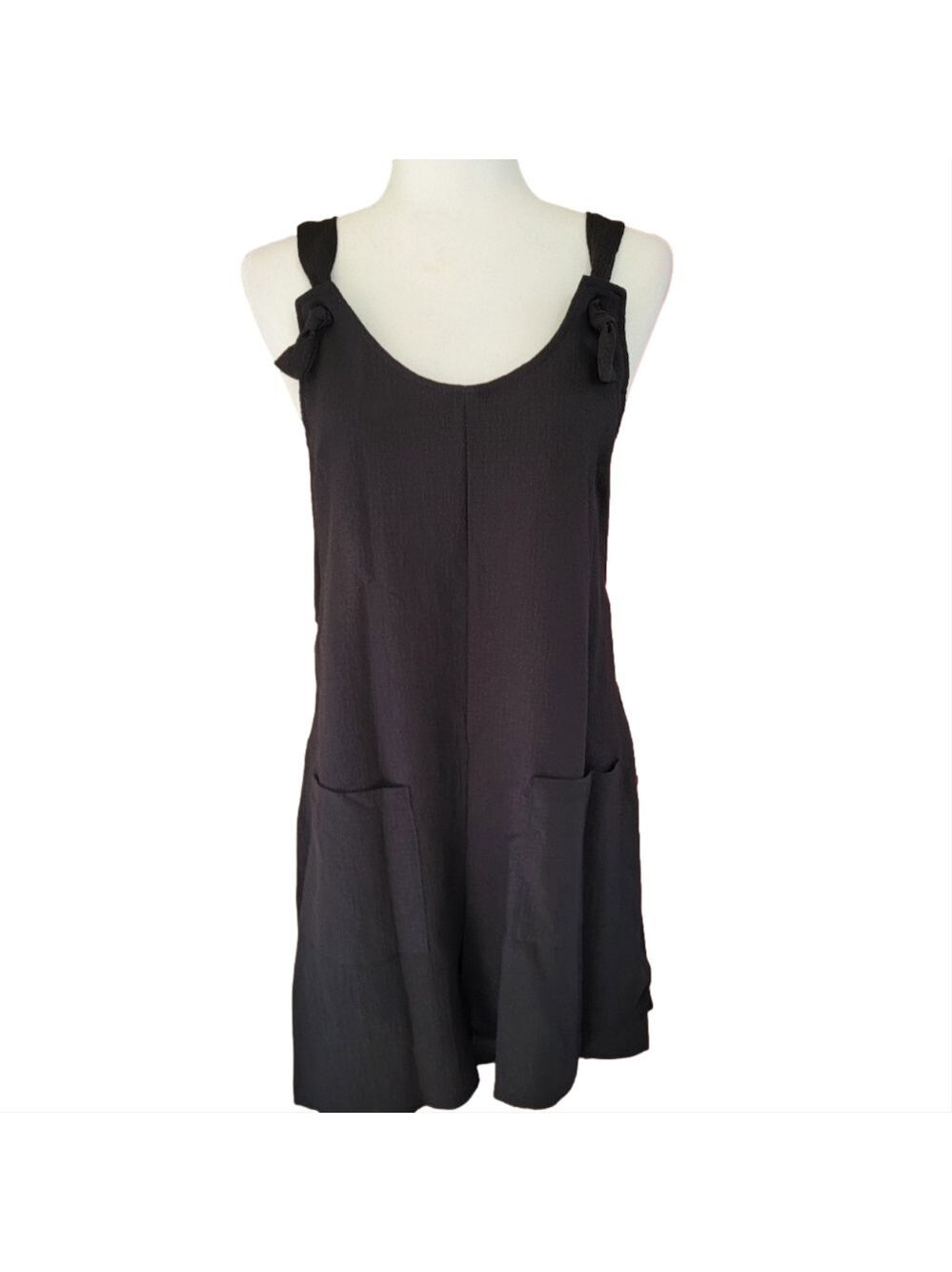 Emery Rose Black Sleeveless Overalls with Patch Pockets Size Large NWT